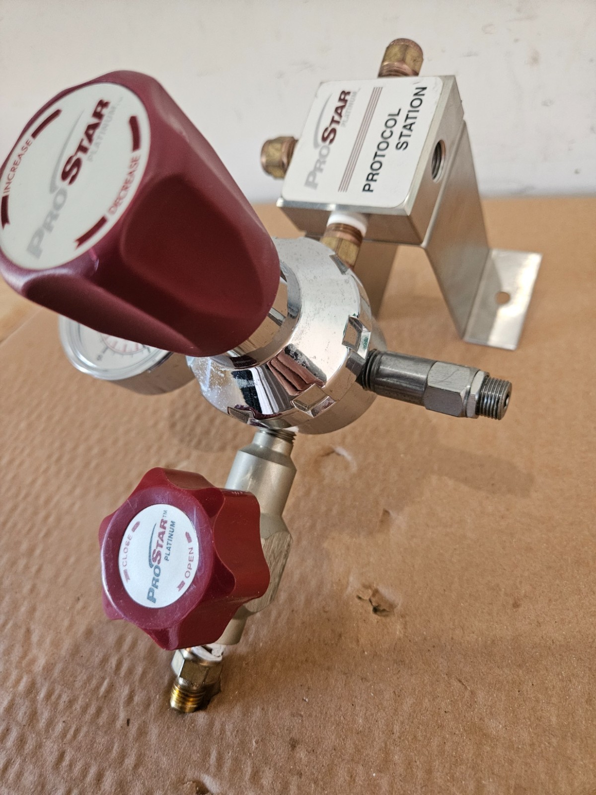 ProStar Platinum Gas Regulator with Protocol Station – 0-120 PSI Output – Max 30