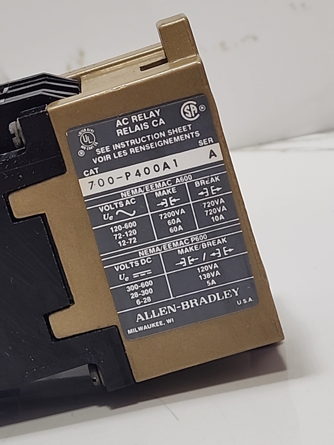 ALLEN BRADLEY 700-P400A1 SER A AC RELAY W/ PNEUMATIC TIME DELAY 700-PT SER A