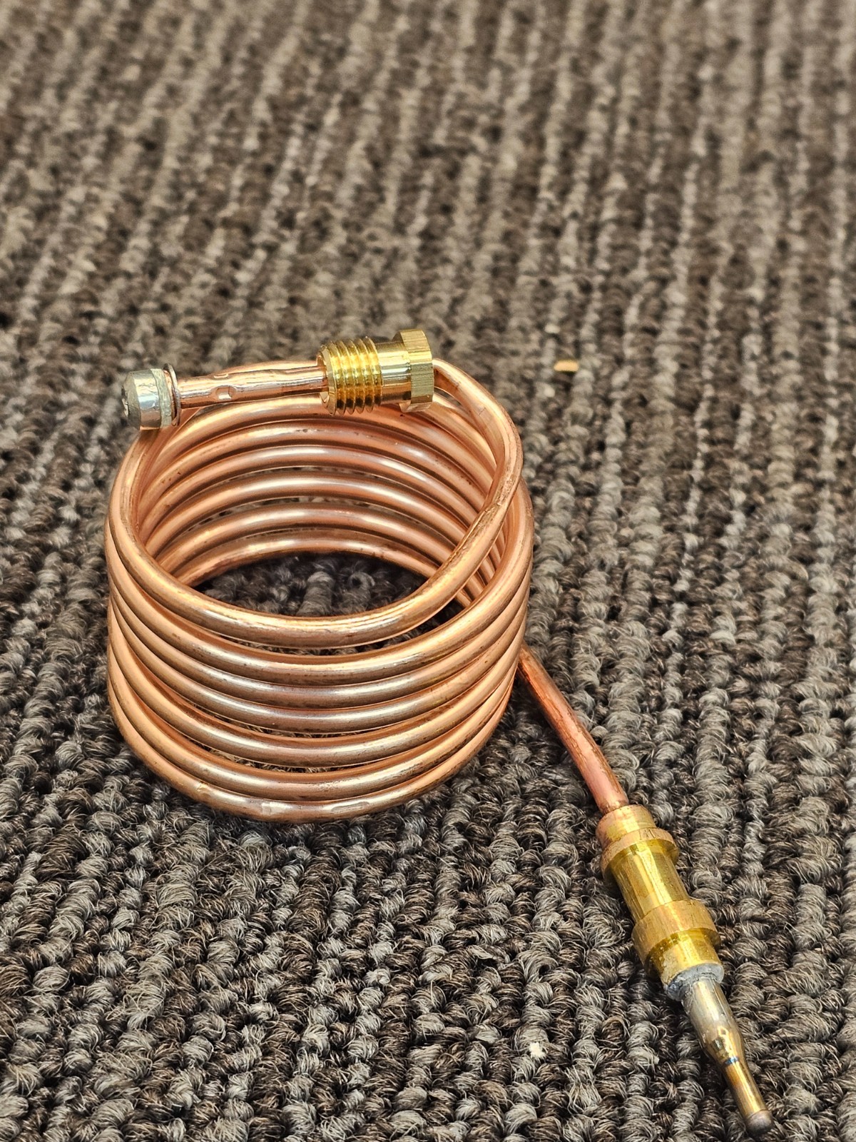 Empire Comfort Systems R1970: 39″ Thermocouple, Copper, 1/2″ NPT