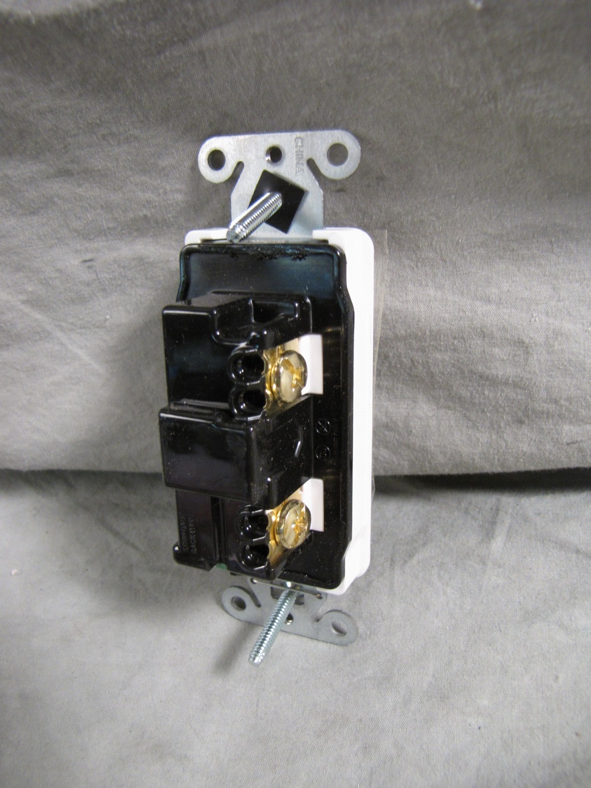 Hubbell DS115W Style Line Decorator Rocker Switch NEW