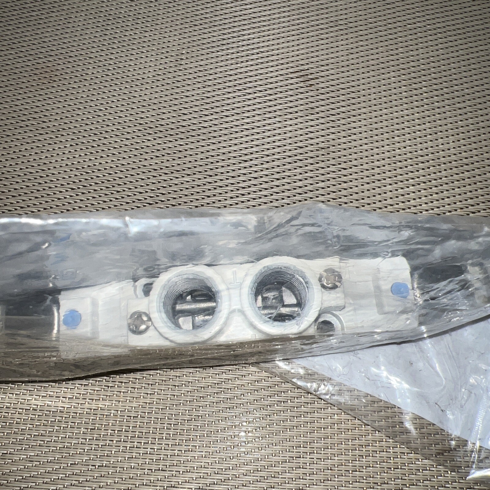 SMC SY7220-5L0Z-02T NSMP
