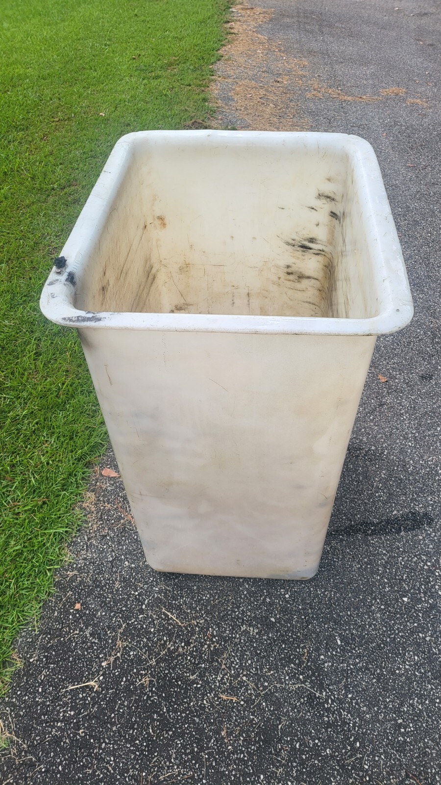 Aerial Boom Truck – One Person Lift – Used Utility Bucket Liner