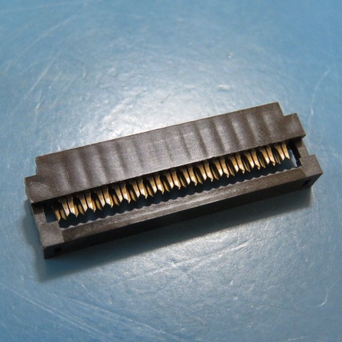 FCI 89361-728LF Qty of 18 per Lot 28 Position Rectangular Receptacle Connector