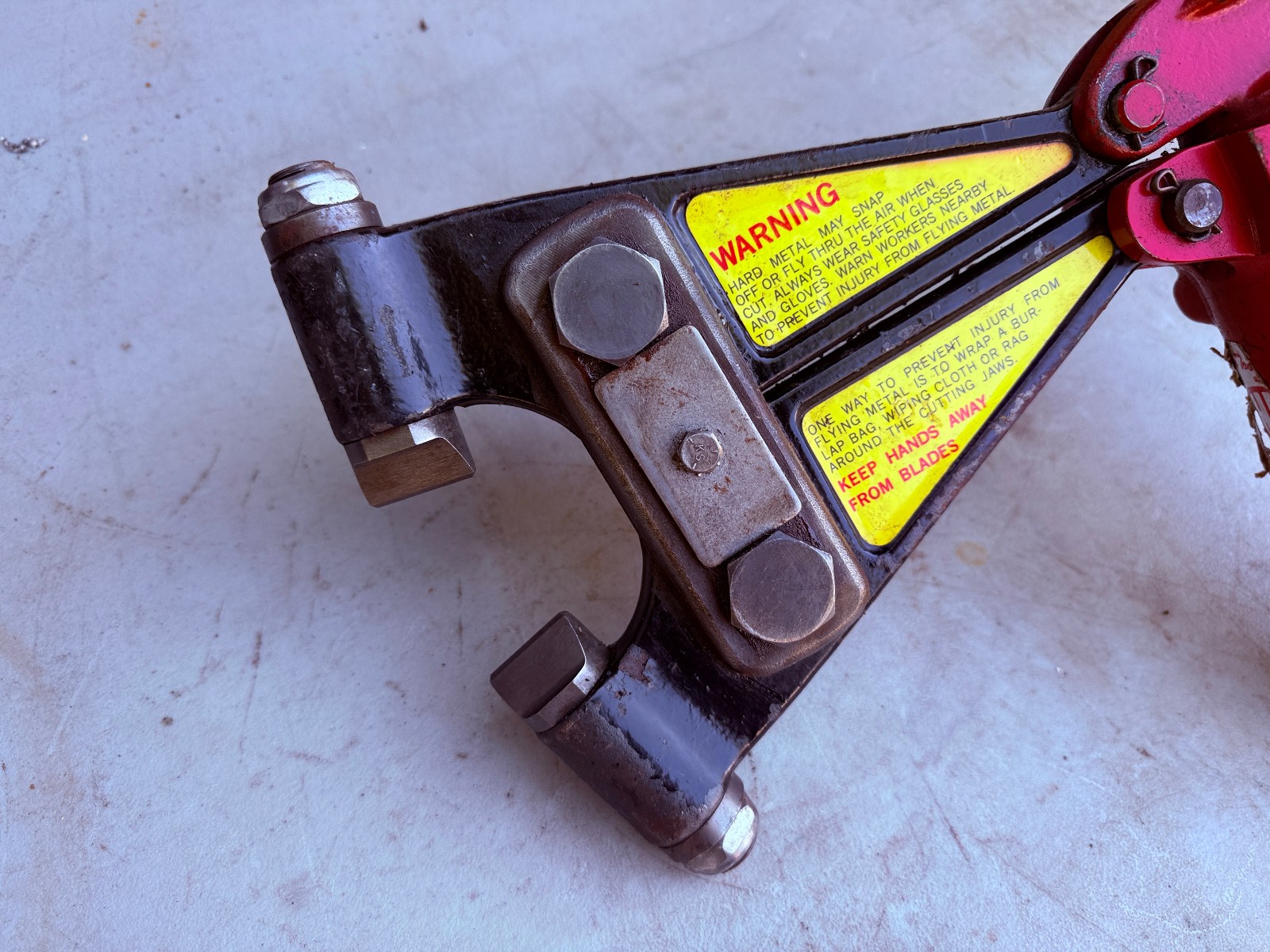 HKP Hydraulic Soft Nut Splitter w/ Cylinder – Needs Refill – 1780PQ 1713PQ