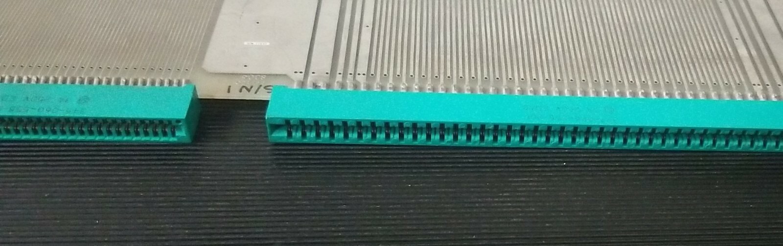 * DORIC SCIENTIFIC CORPORATION DATA CARD BOARD EXTENDER PP12C0 S/N 14642. B1010A