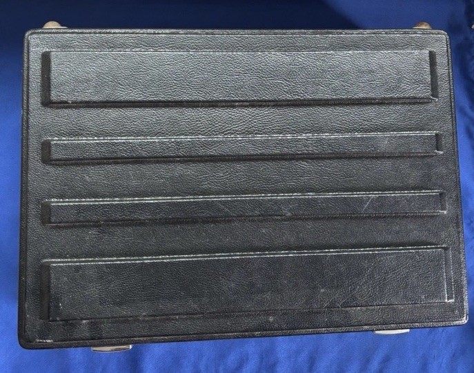 Platt 2007 Medium-Duty ABS Series Case, 20″ x 14″ x 7″, 4″ Body Depth Black