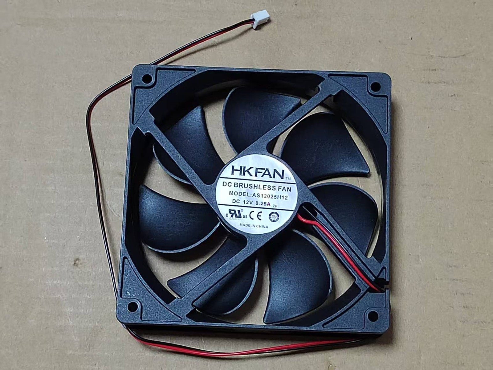 one HK FAN AS12025H12 DC12V 0.25A 2-wire cooling fan 120*120*25mm