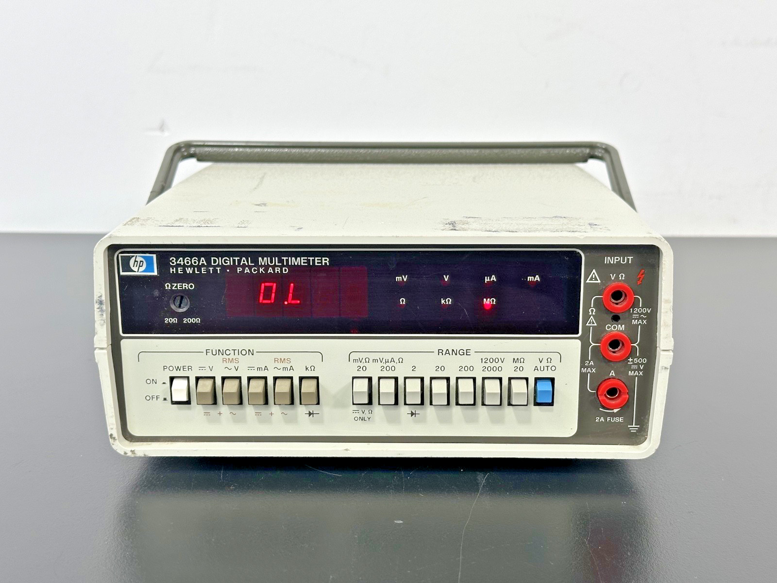 HP Hewlett Packard 3466A Digital Multimeter Bench Top Meter Used Powers On