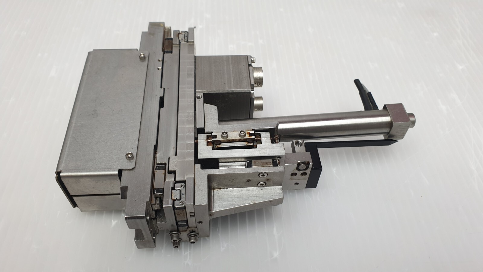 Jordan Valley Bruker ASSY with Spectra-Physics Micro-Controle TRA12CC