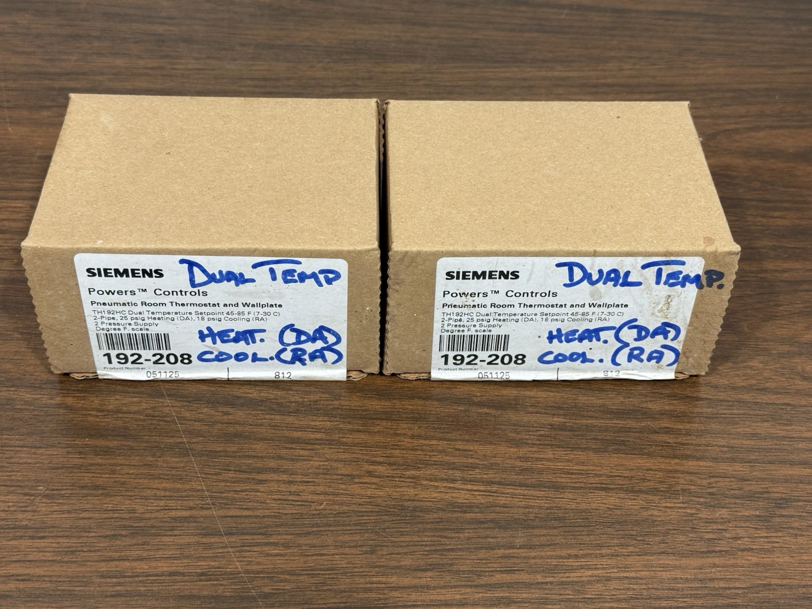 2X – Siemens 192-208 Pneumatic Thermostat, Dual Temperature, Heating And Cooling