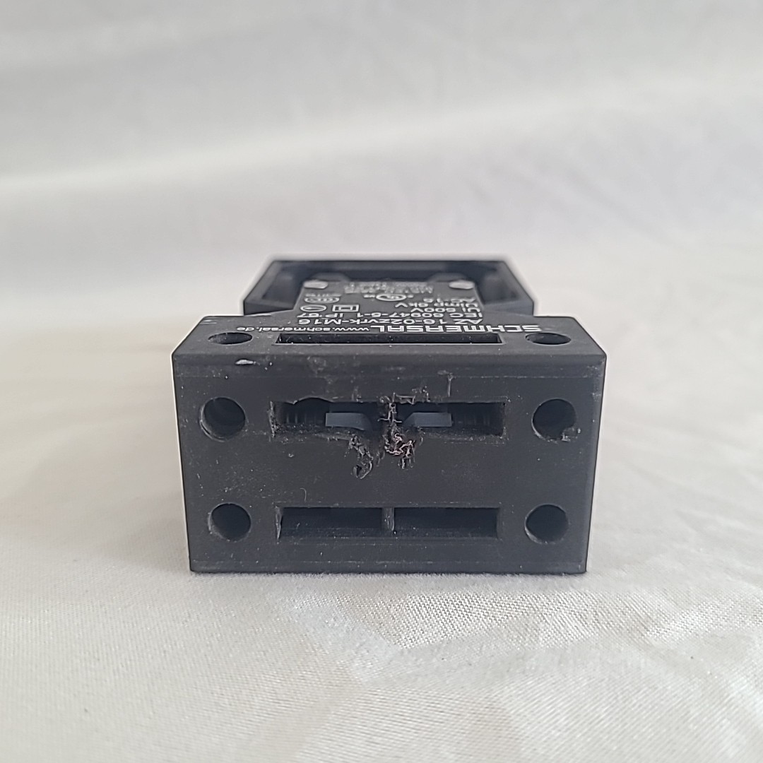 Schmersal AZ 16-02 ZVRK-M16 Interlock IEC 60947-5-1 IP 67 Ui 500V Uimp 6kV AC-15