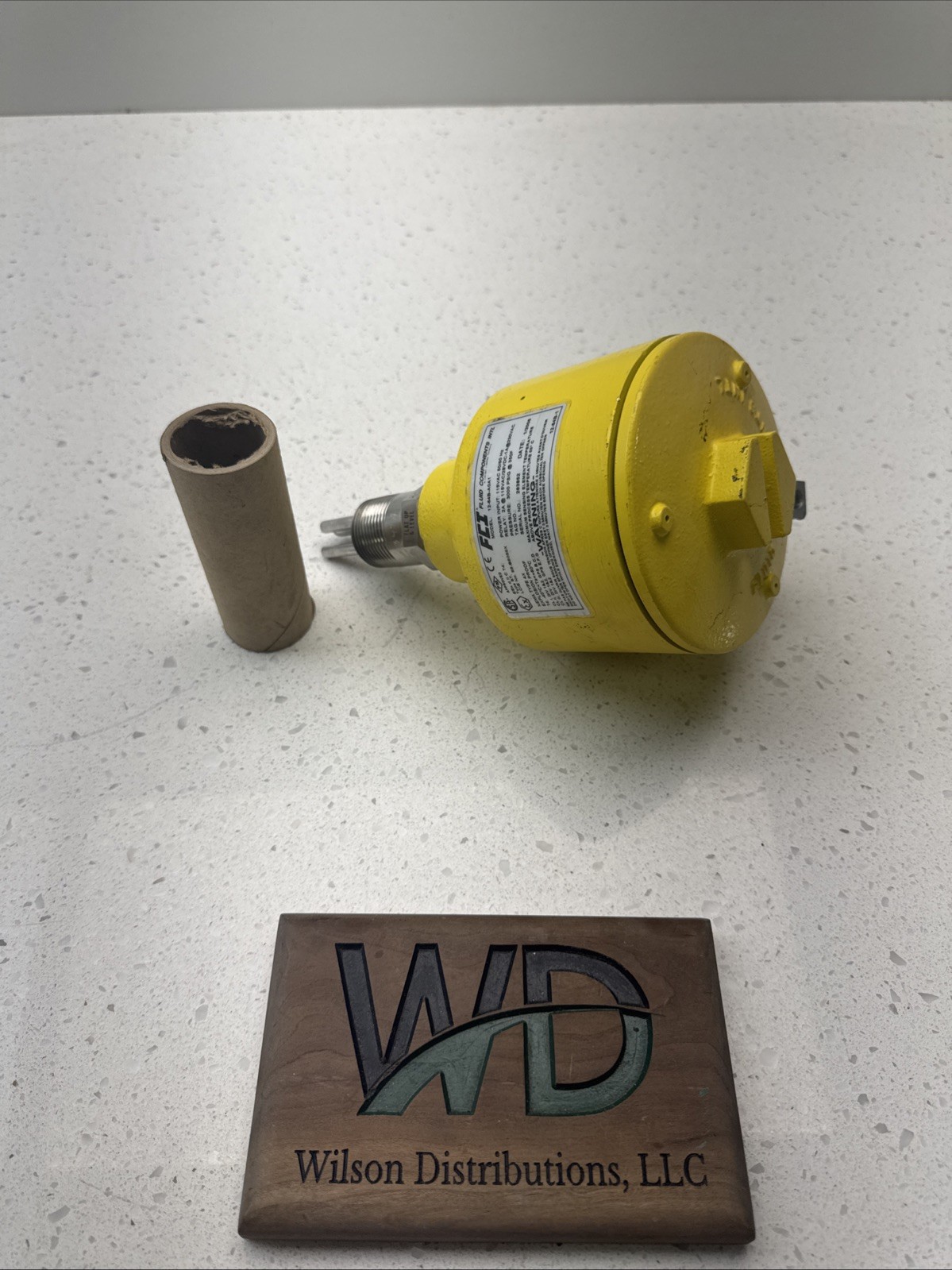 FLUID COMPONENTS INTL FCI 12-64B-A0A1 Explosion Proof Flow Switch 115V