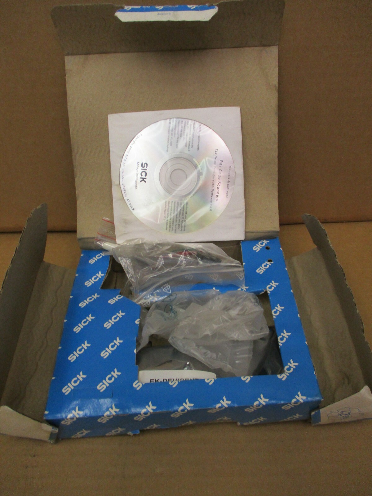New SICK Sensor Intelligence CMF400-2201 Gateway For DeviceNet A2813DH
