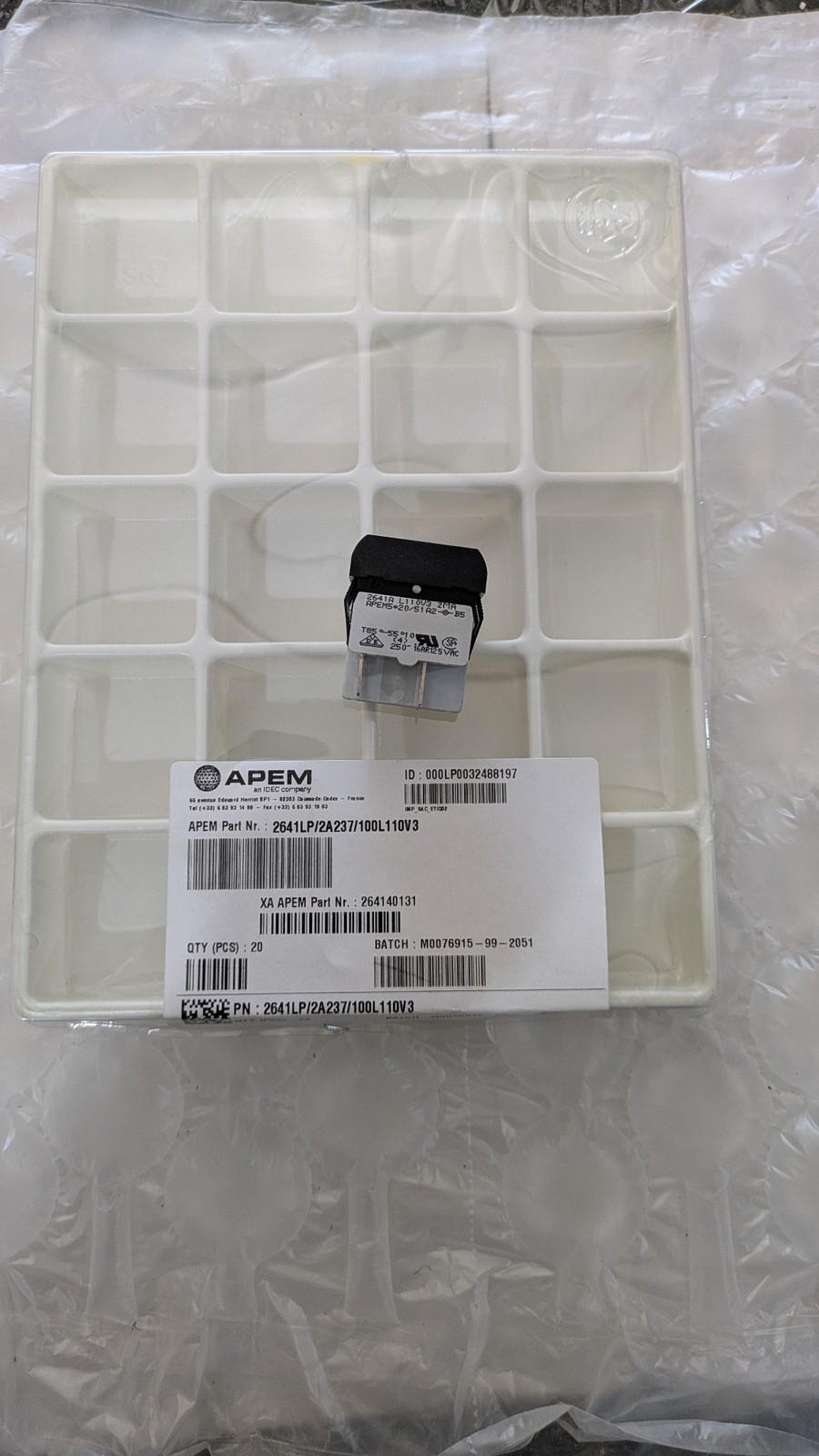 APEM 2641LP/2A237/100L110V3