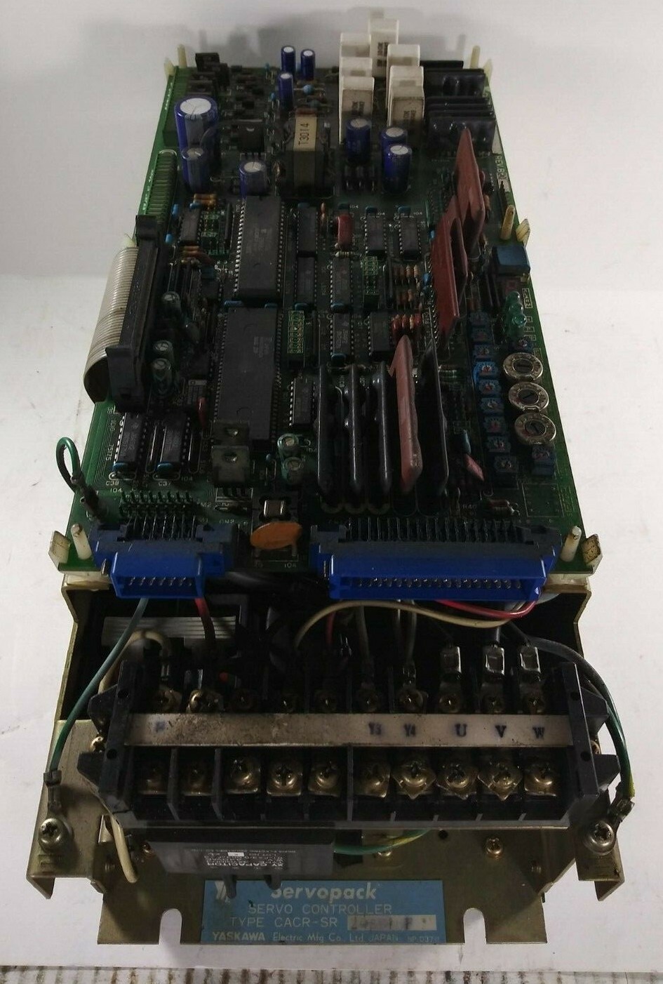 1 USED YASKAWA CACR-SR-20SB1BF SERVO CONTROLLER ***MAKE OFFER***