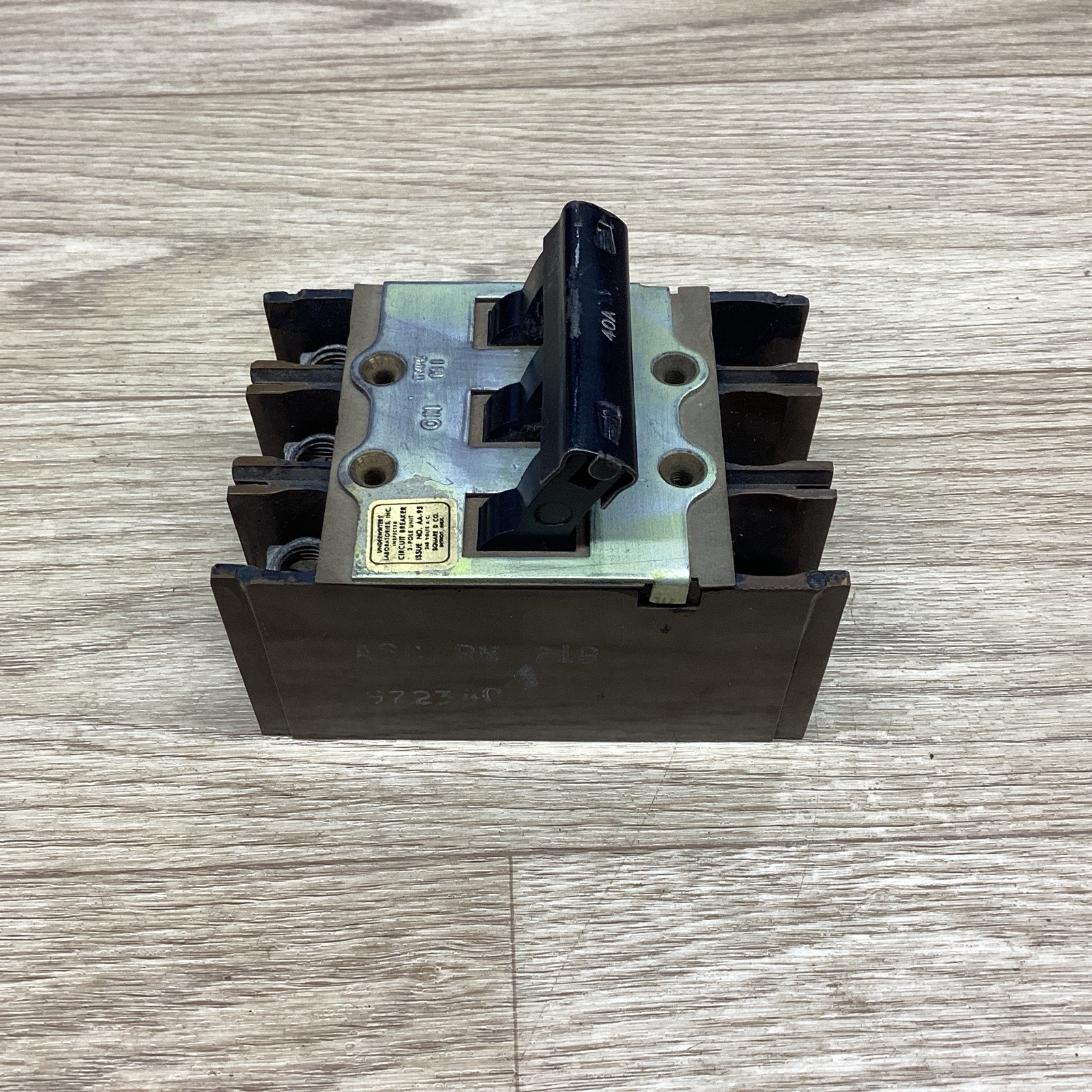 SQUARE D 40 AMP 3 POLE TYPE M1 AA-95 0-224092 CIRCUIT BREAKER #819PT154*CO