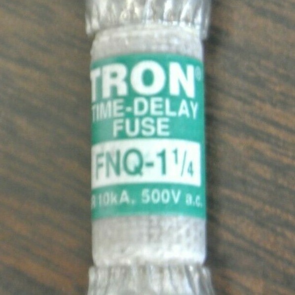 LOT of 4 / BUSS FNQ 1-1/4 TIME-DELAY FUSE / 1-1/4A / 500V
