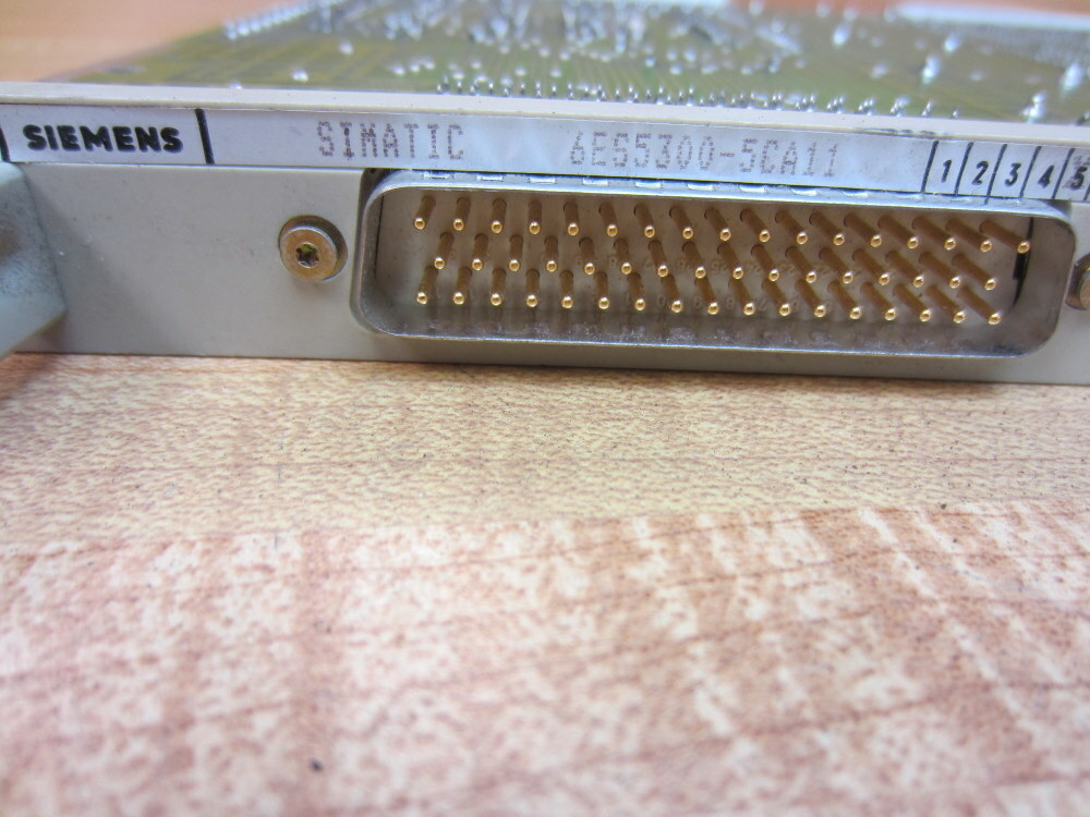 Siemens/Gould 6ES5300-5CA11 Interface Module 6ES53005CA11