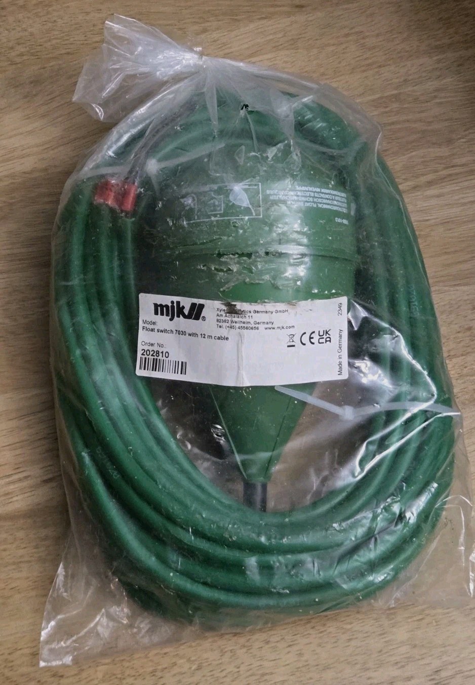 BRAND NEW MJK 7030 Float Switch with 39′ cable, 16 A at 200 V AC/0.5 A