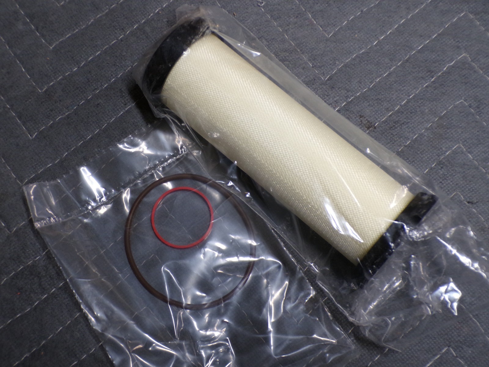 Johnson Controls #A-4000-605 331832 Coalescing Filter Element, 40 SCFM *NOS*