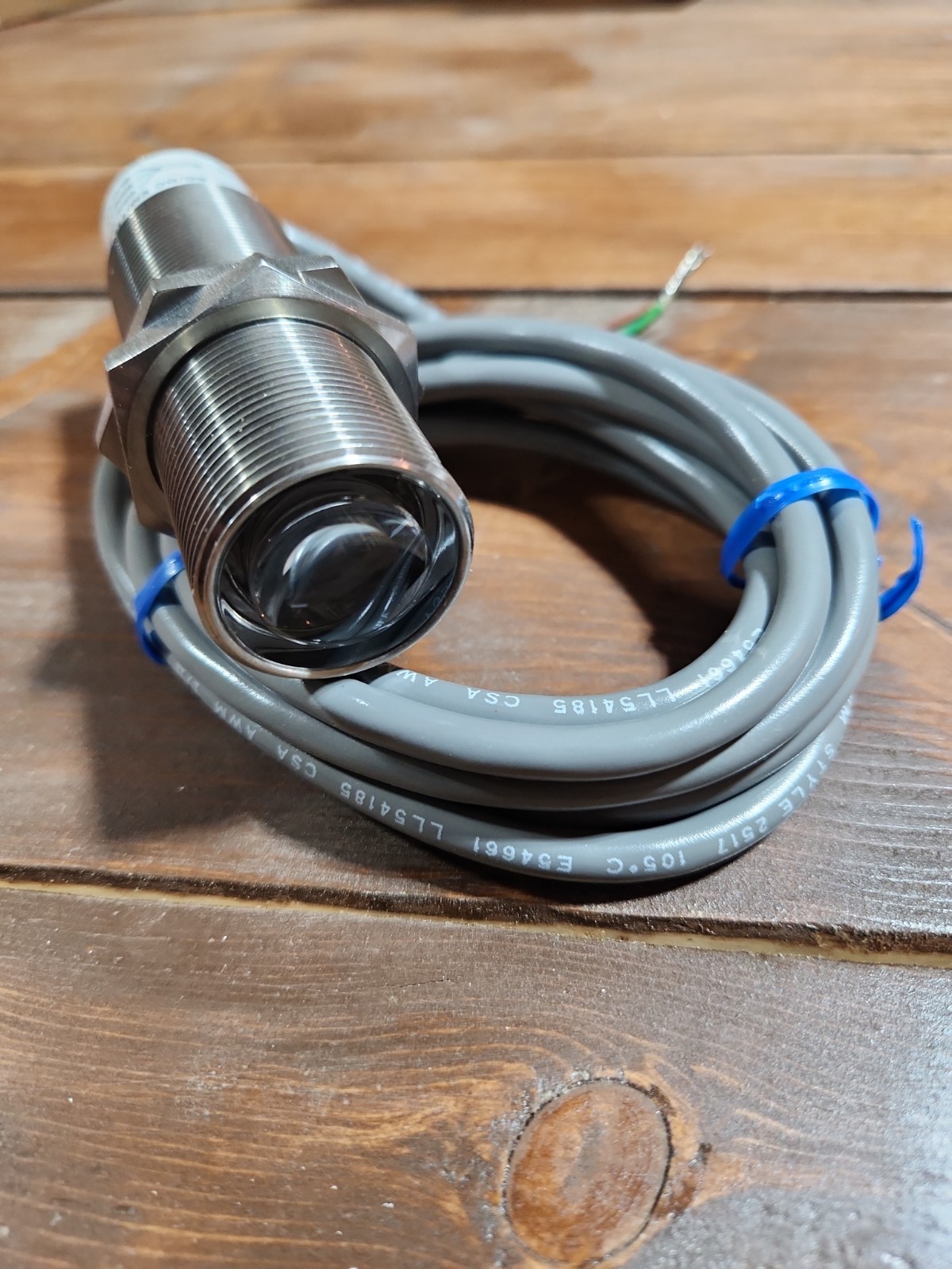 Banner SMA30SEL Photoelectric Sensor, 12-240VAC 20mA or 10-30VDC 20mA, 27285