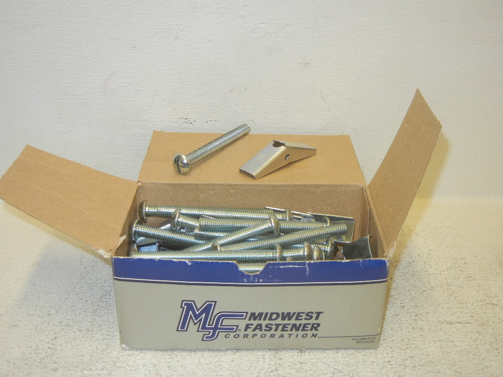 BOX OF 22 MIDWEST FASTENER 04102 NEW 3/8-16 X 4 ROUND HEAD TOGGLE BOLTS 04102
