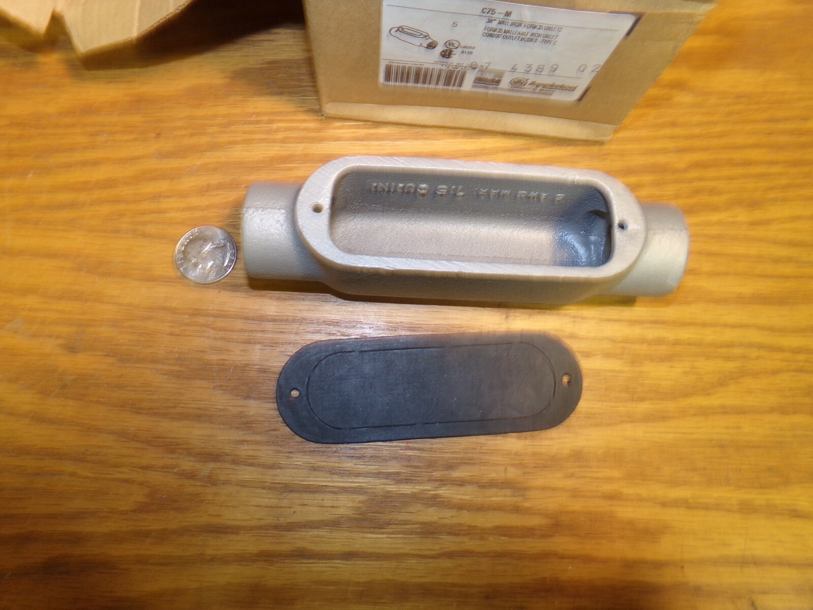 NEW Appleton C75-M 3/4″ mall Iron Form 35 Unilets Type C *FREE SHIPPING*