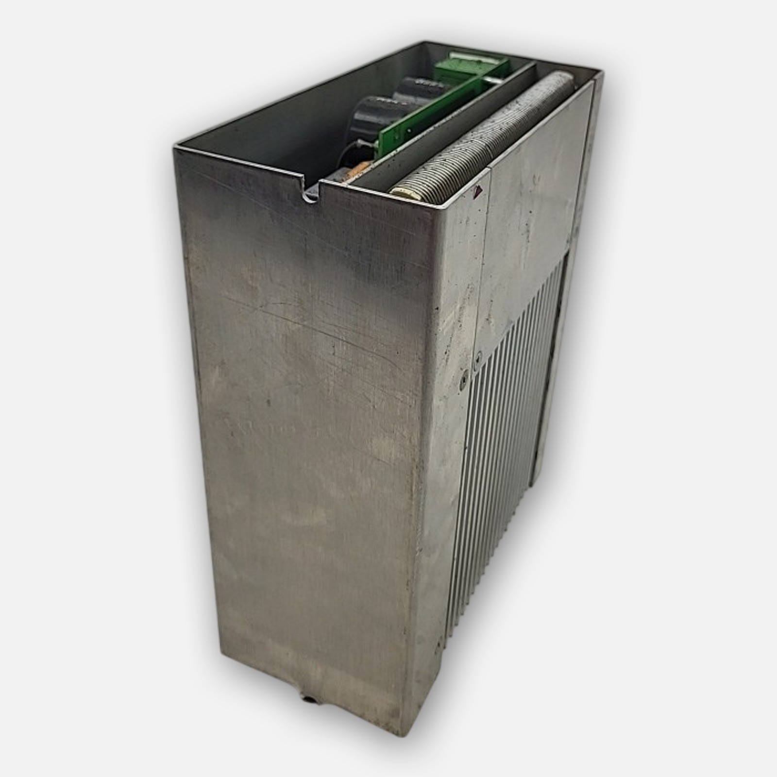 BAUMULLER NURNBERG BUG3-35-31-B-010 SERVO DRIVE 3AC, 220V, 50/60HZ