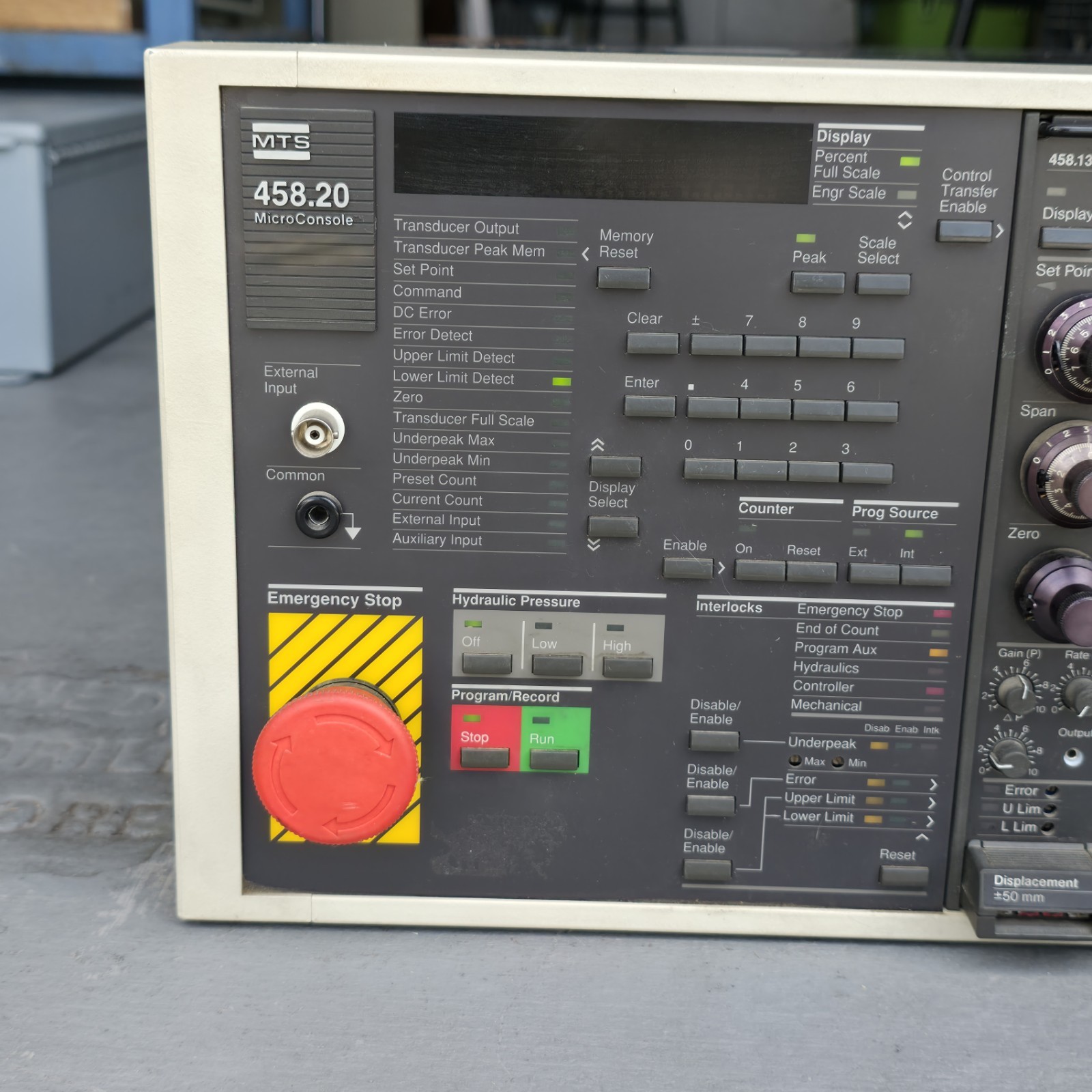MTS 458.20 MicroConsole Servohydraulic Controller Interface 115 VAC Power Tested