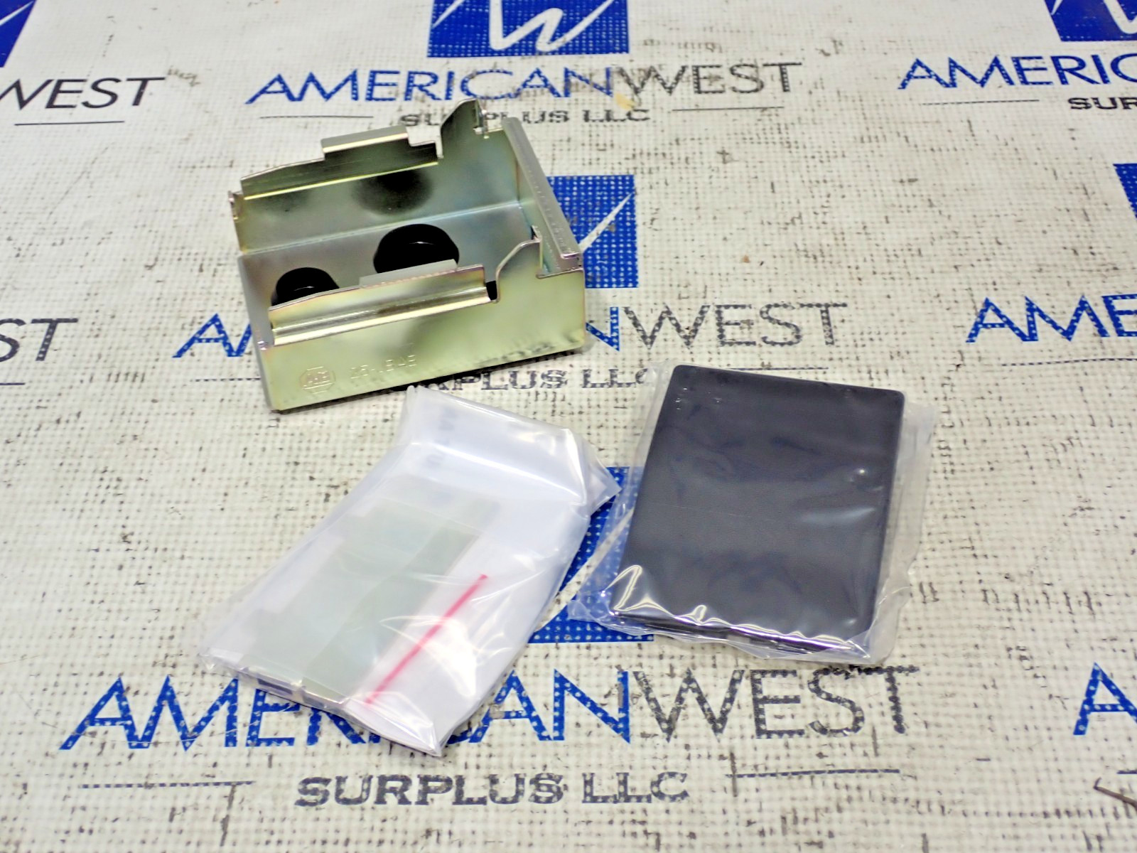 Allen Bradley 25-JBAB NEMA/UL Type 1 Kit Frame B Ser A NEW