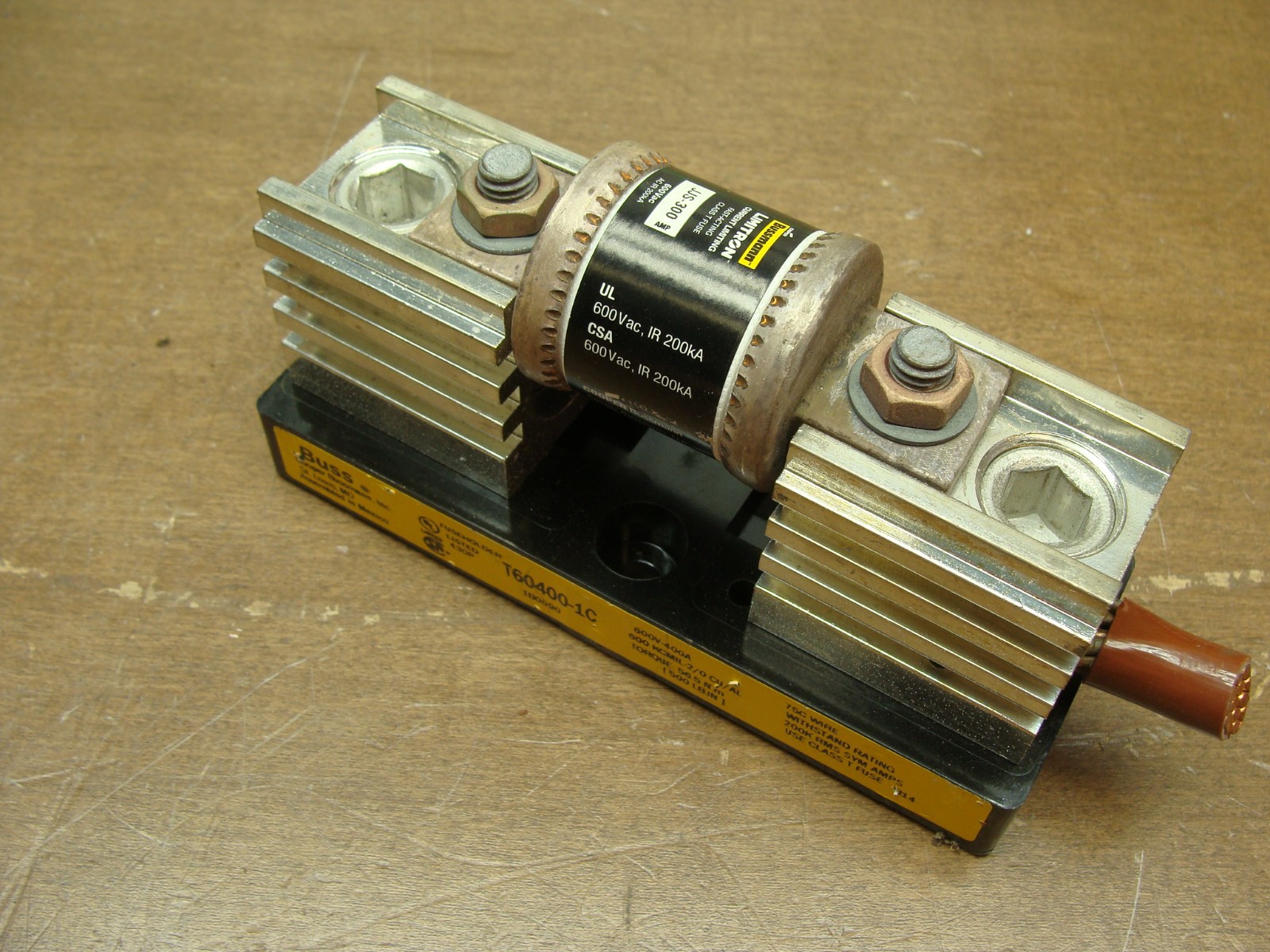 BUSSMANN FUSE BLOCK T60400-1C 400A 600V W/LIMITRON FUSE JJS-300