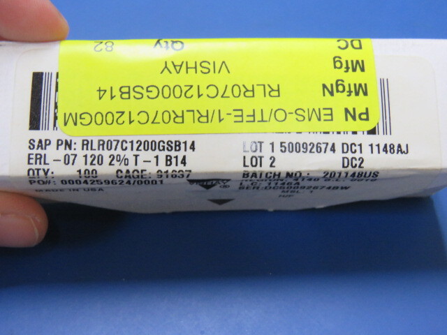 VISHAY RLR07C1200GSB14 Qty of 37 per Lot �2% 0.25W 1/4W Through Hole Resisto