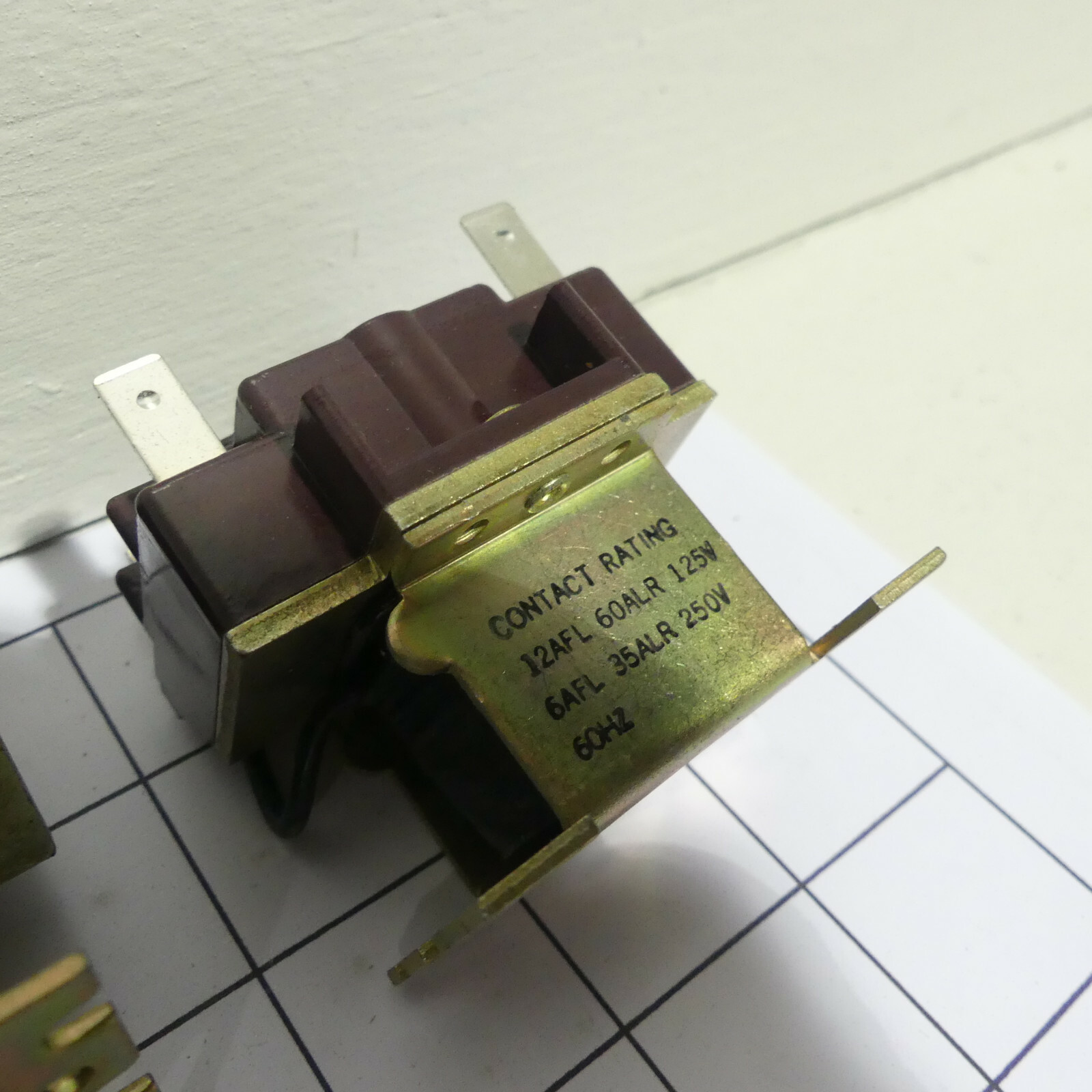 Essex AC Relay NO Normally Open 12A @ 125V 6A @ 250v 240VAC Coil