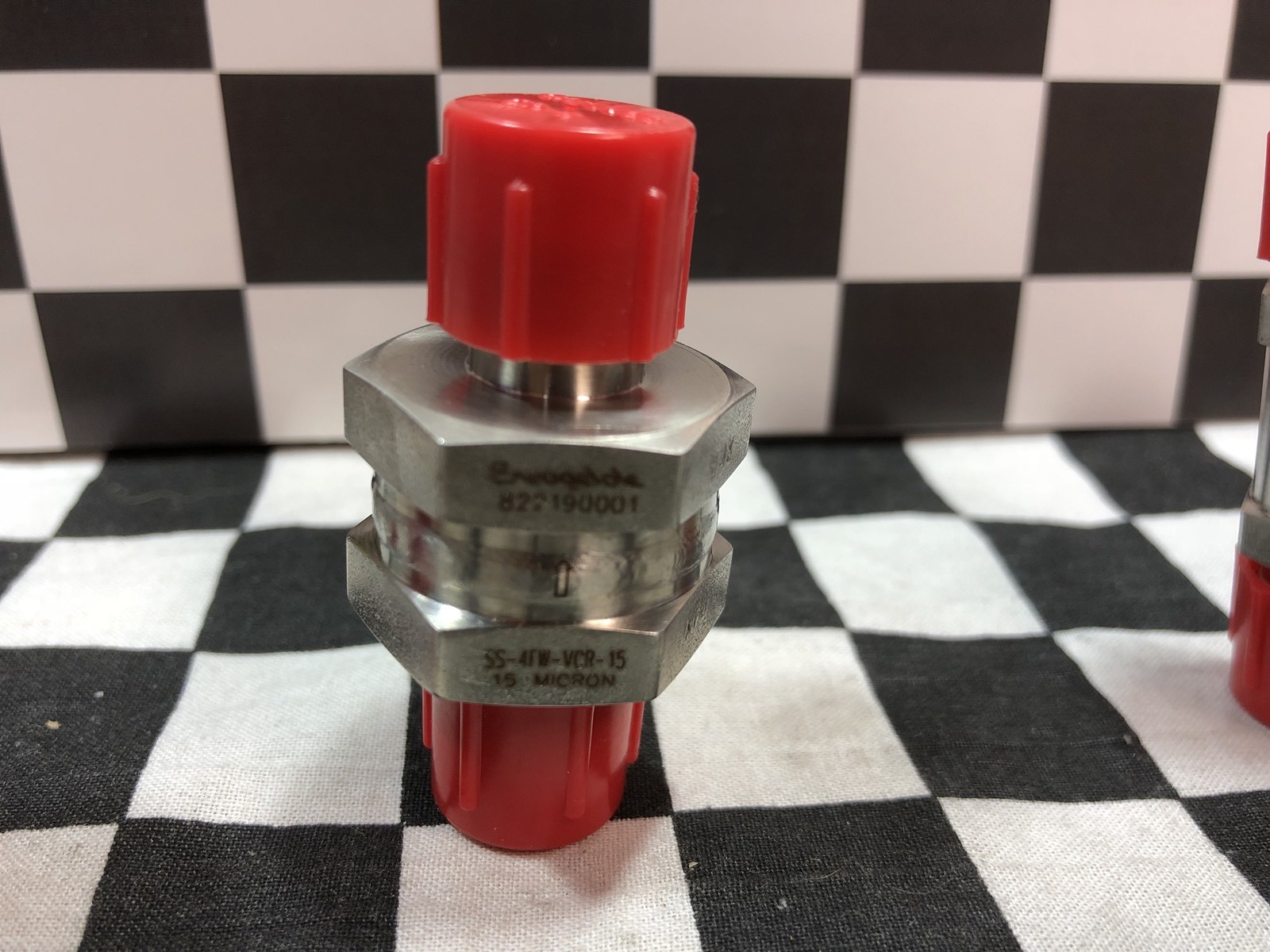 SWAGELOK CHECK VALVE 1/4″ VCR, SS-4C-VCR-1/3, SS-4FW-VCR-15, B-200-VS-11 #1326C7