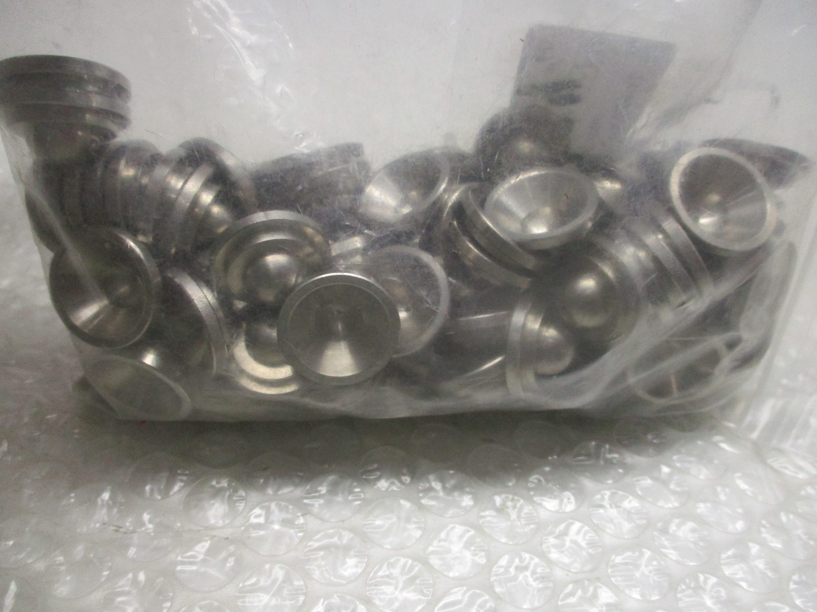SINCLAIR 1001-037-T-60 NOZZLE INSERT LOT OF 100 NSNP