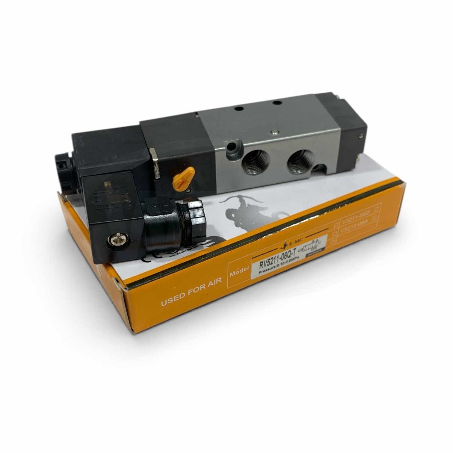 RV5211-06Q-T E.MC Solenoid Valve, 24V DC, 2.8W.