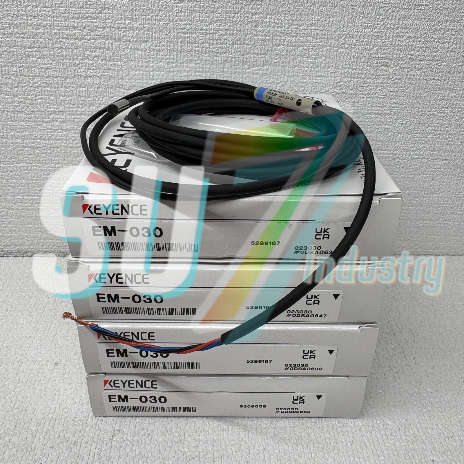 #1pcs new Keyence EM-030 proximity transducer