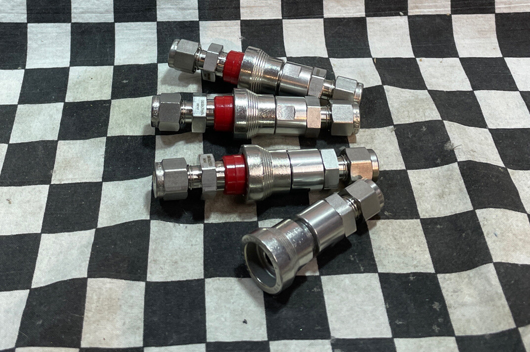SWAGELOK Quick Connect 1/4″, SS-QC4-D-400, SS-QC4-B-400, LOT OF 7, #137F46