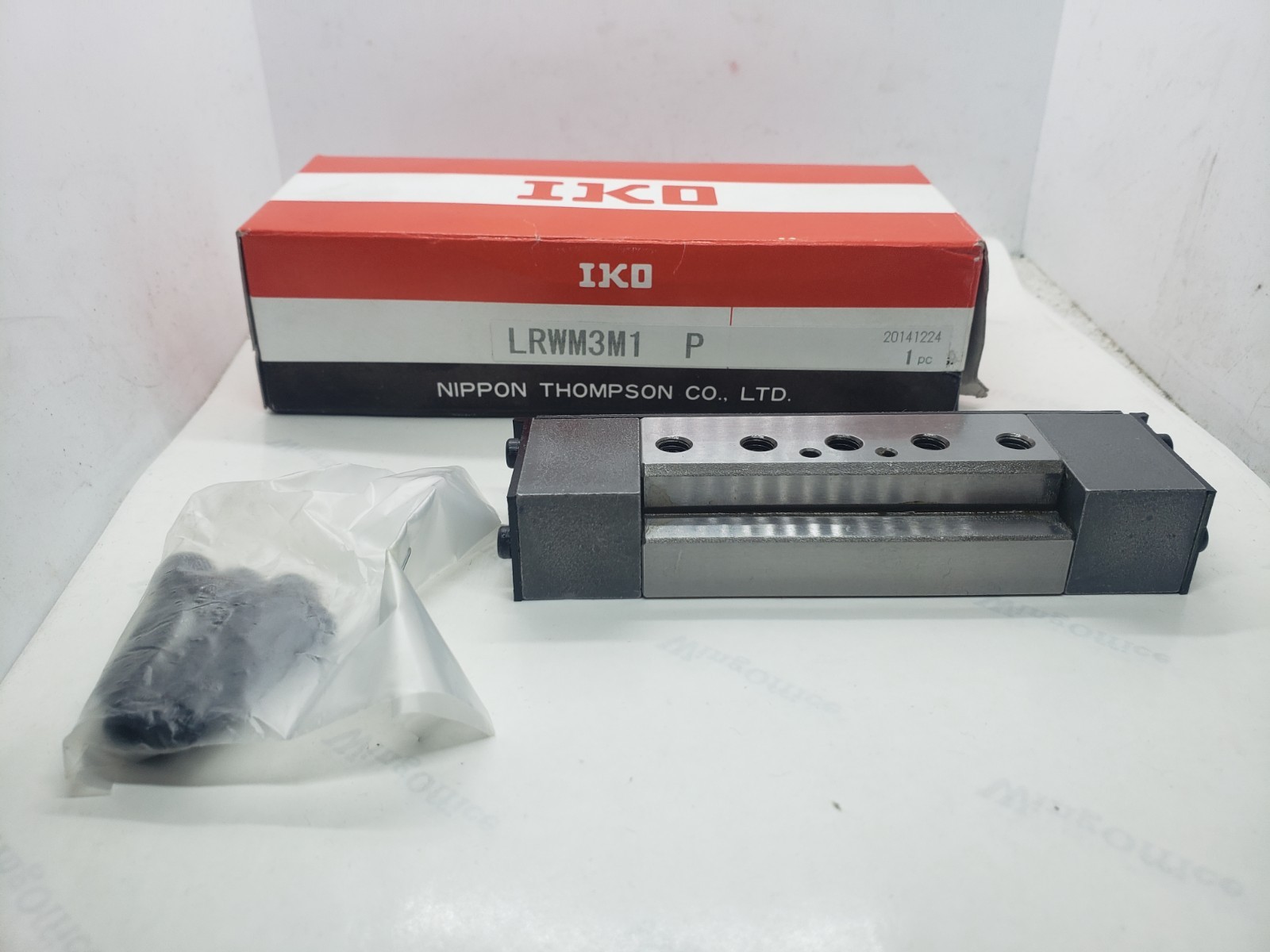 IKO LRWM3 LINEAR GUIDE BLOCK, NIB