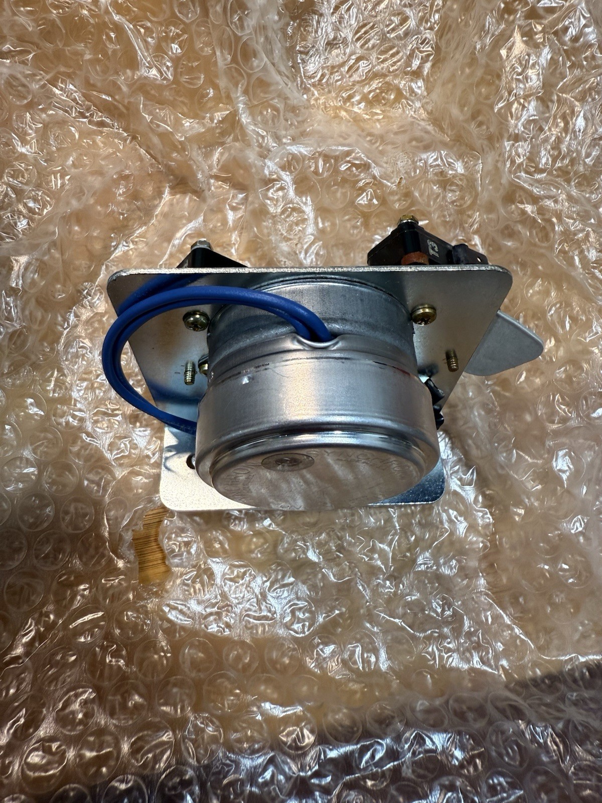 BRAND NEW CARRIER HK25BB020 HVAC TIMER 110V 60HZ