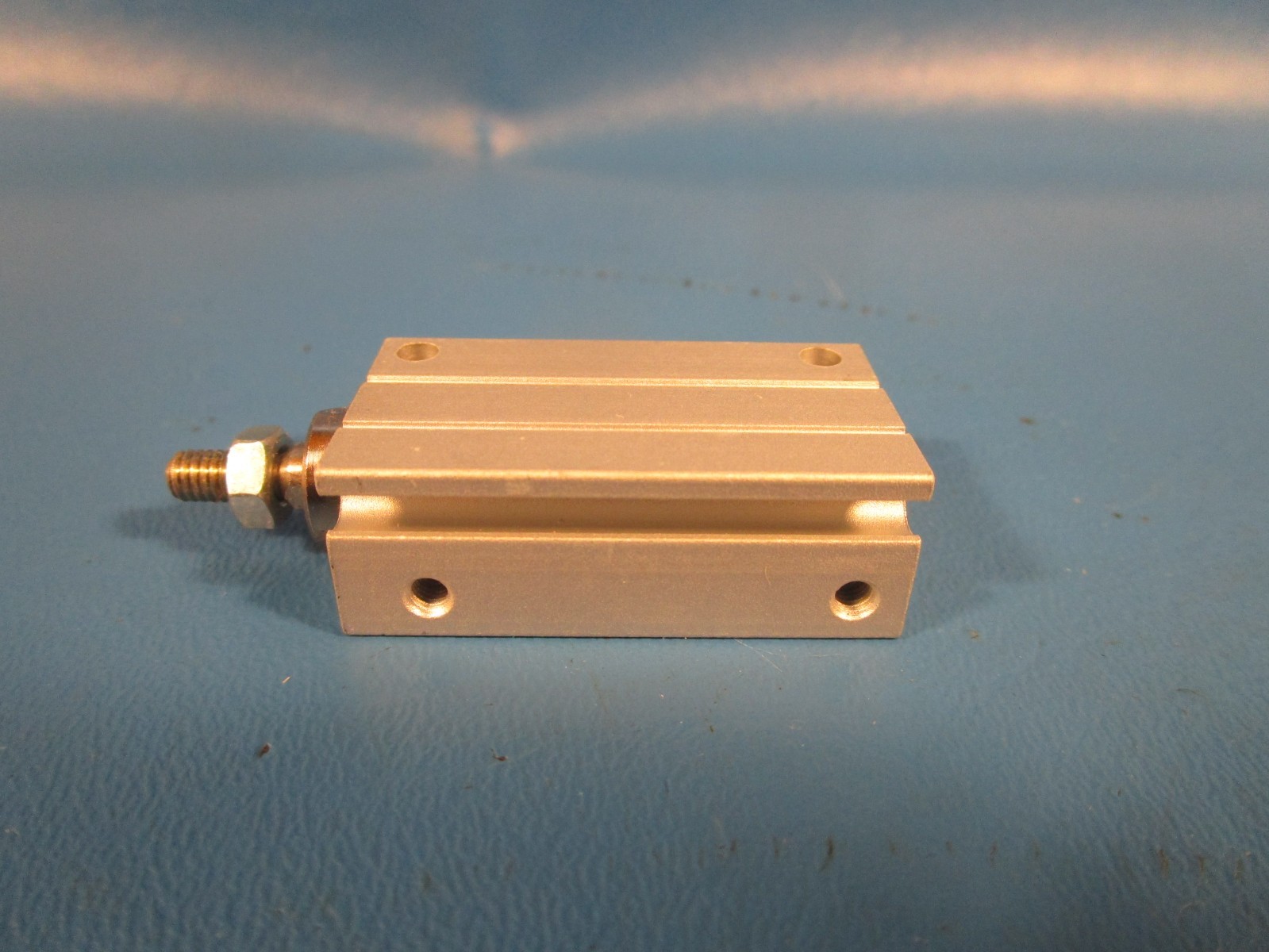 SMC CDUJB8-20DM, Mini Free Mount Cylinder, 8mm Bore, 20mm Stroke, Auto Switch