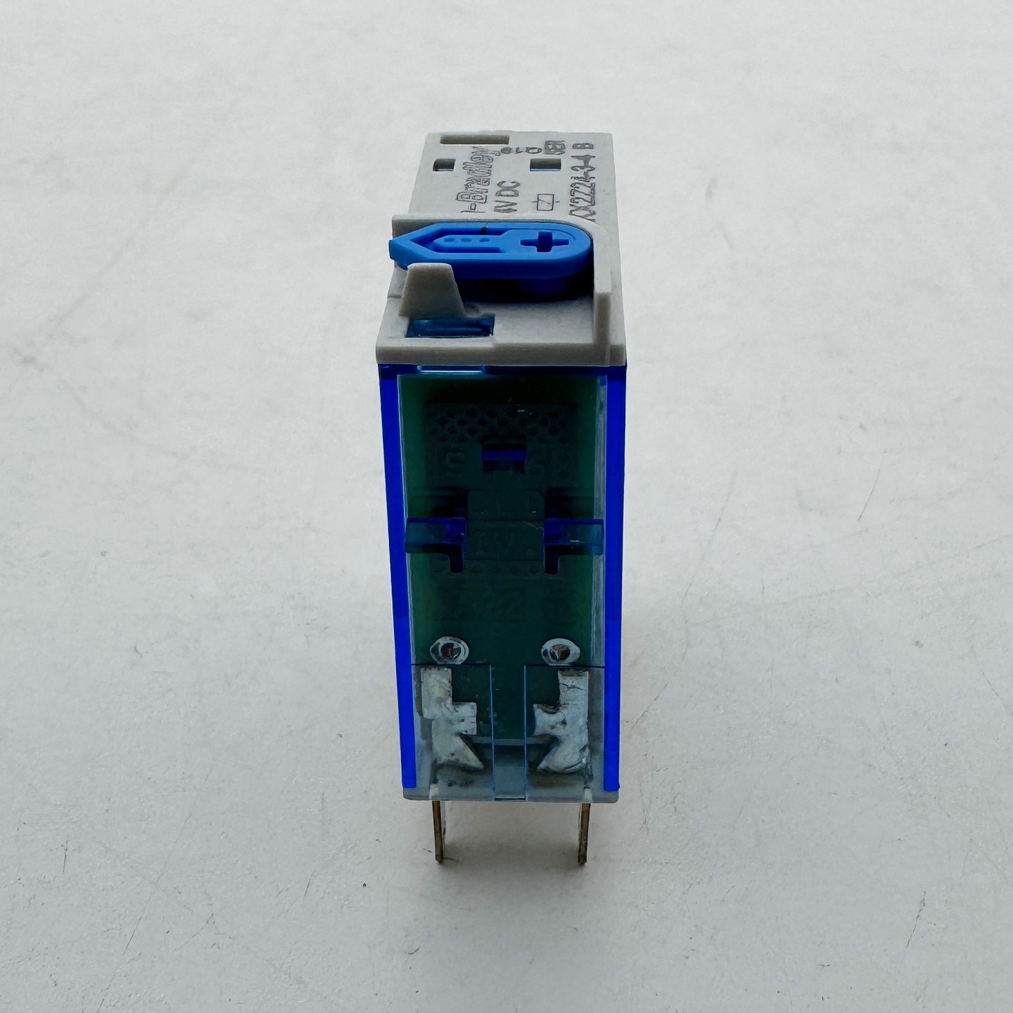 700-HKX2Z24-3-4 24V DC GP Slim Line Relay New Original 700HKX2Z2434