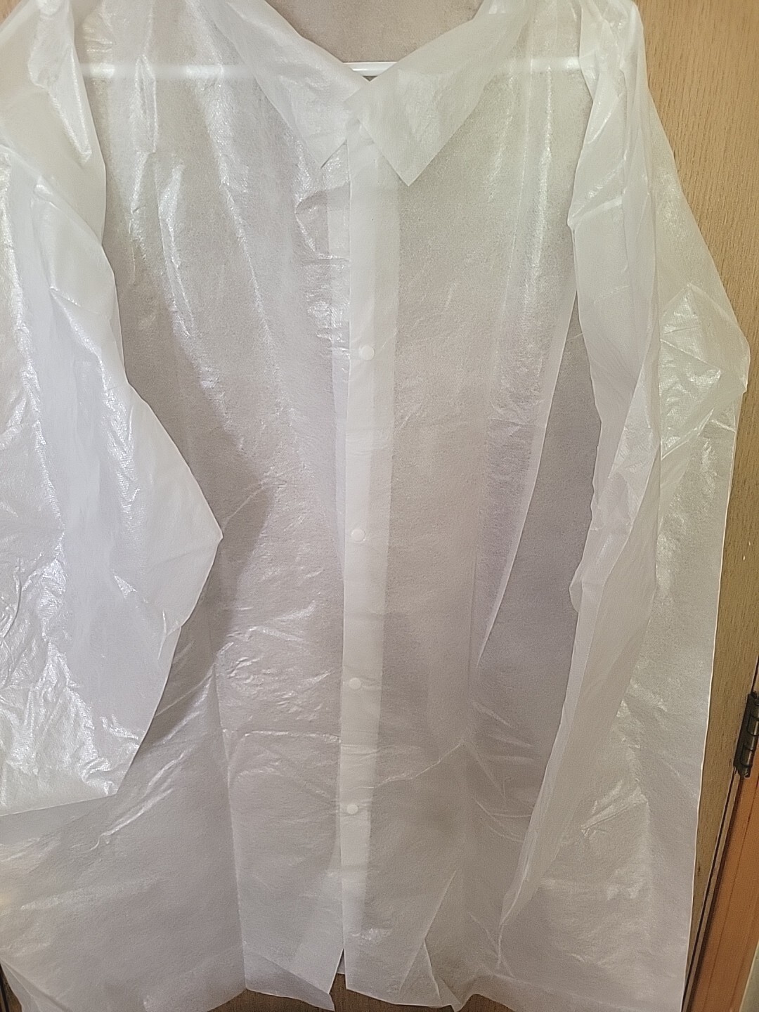 LABCOATS Malt Impact M1830-2X ProLite PE Coated PolyPro Labcoats. Qty 5