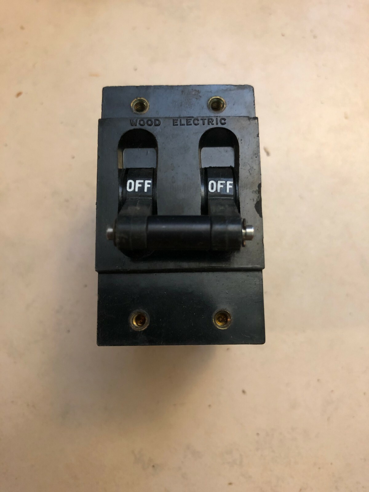 WOOD ELECTRIC CORP 589-215-101 AMPS 15