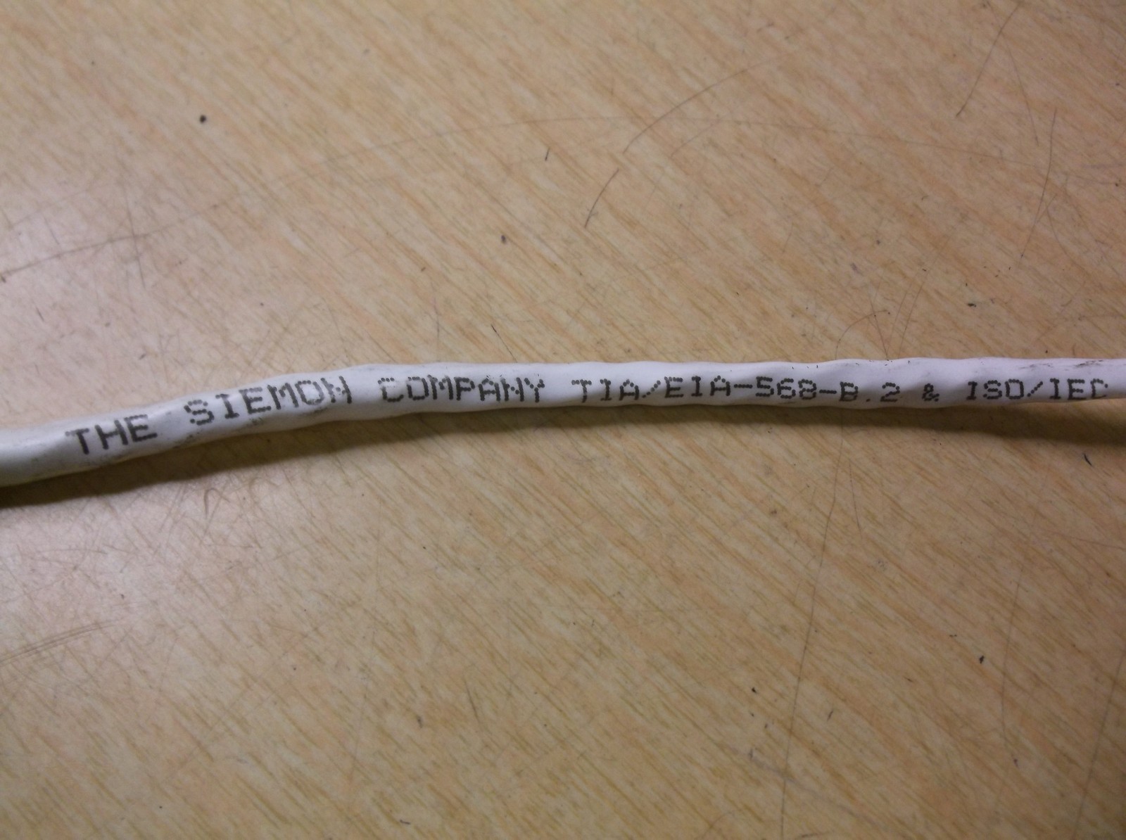 Siemon Co TIA EIA-568-B.2 Ethernet Cord Cable 040415 E191086 5E-24 AWG-STR