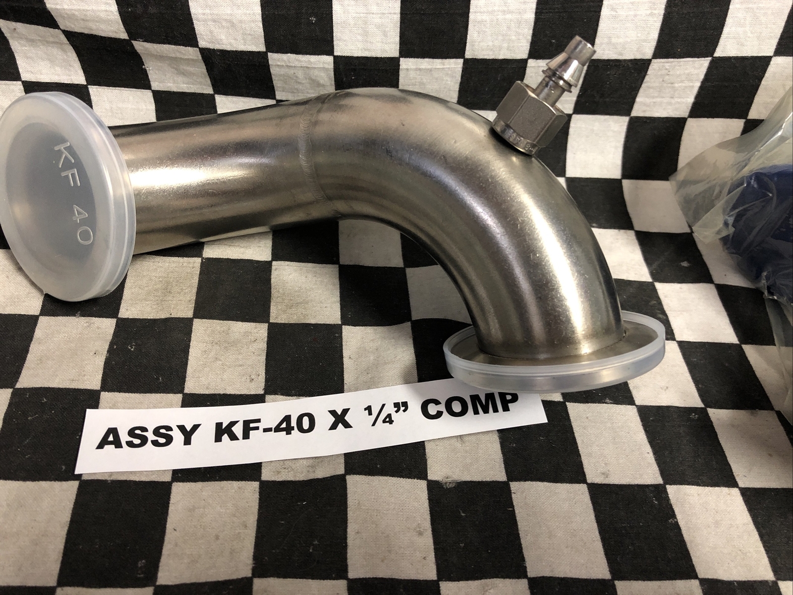 TEE, ELBOW KF-40 X 1/4″ VCR, TEE CENTER RING NW40, LOT OF 12, SHIPSAMEDAY