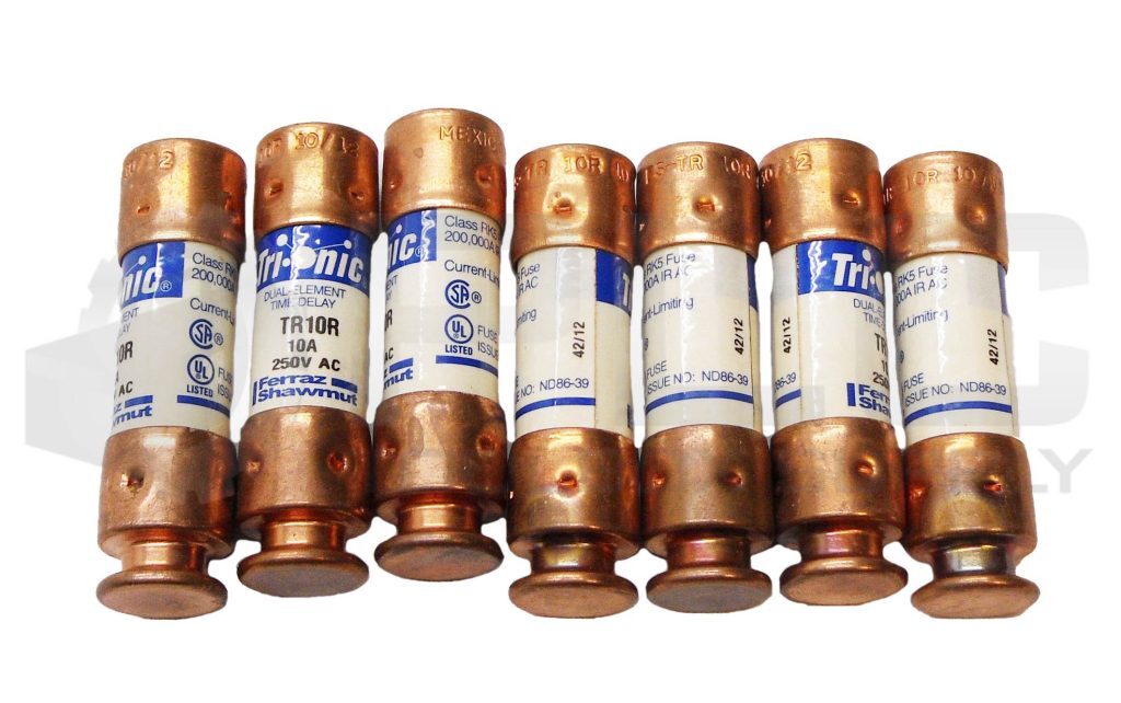 LOT OF 7 NEW FERRAZ SHAWMUT TR10R TIME DELAY FUSE 10A 250VAC