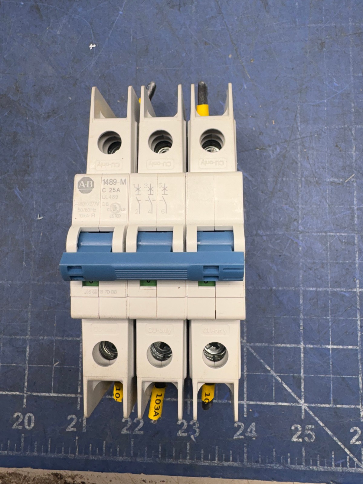 ALLEN BRADLEY 1489-M3C250 SER D 25A 3P 480Y/277V CIRCUIT BREAKER *SEE PICTURES*