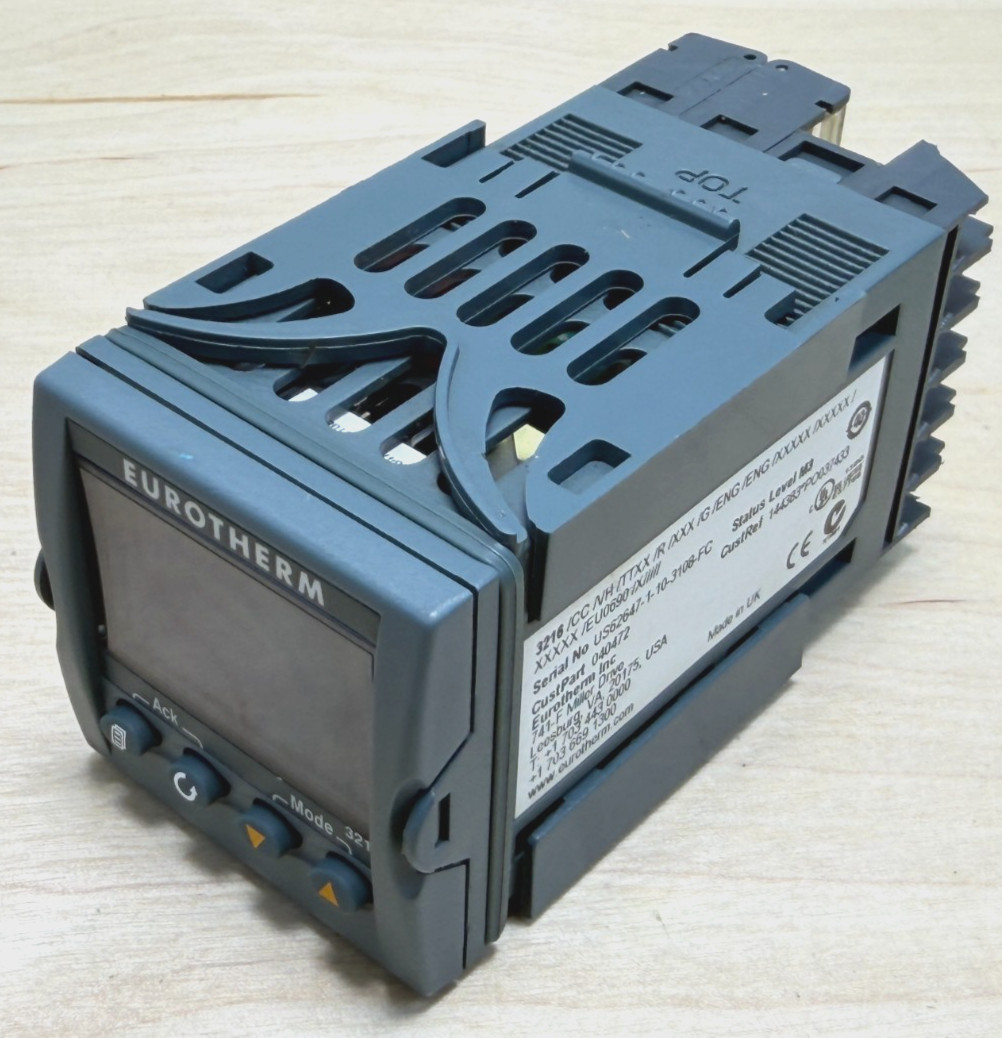 Eurotherm 3216 Temperature Controller, 3216/CC/VH/TTXX/R/XXX/G/ENG EU0690