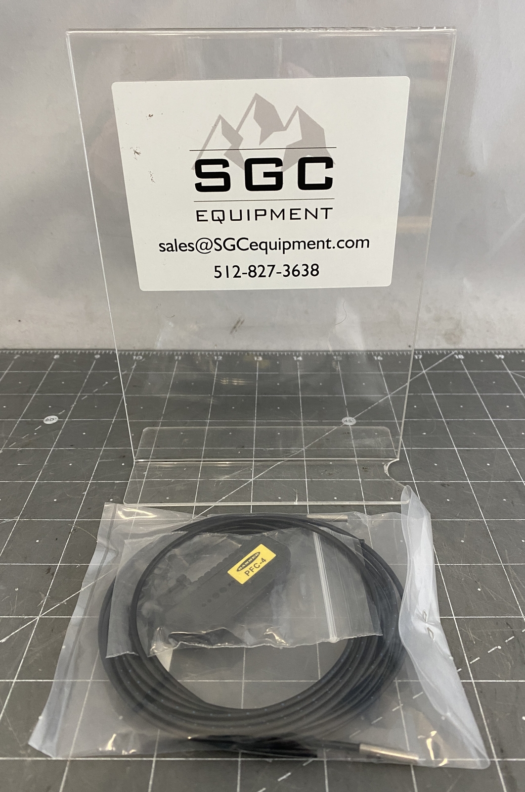 Banner PFC-4 Plastic Fiber Optic Sensor